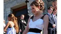 Ini dia gadis yang kenakan Gaun Daur Ulang ke Pesta Prom