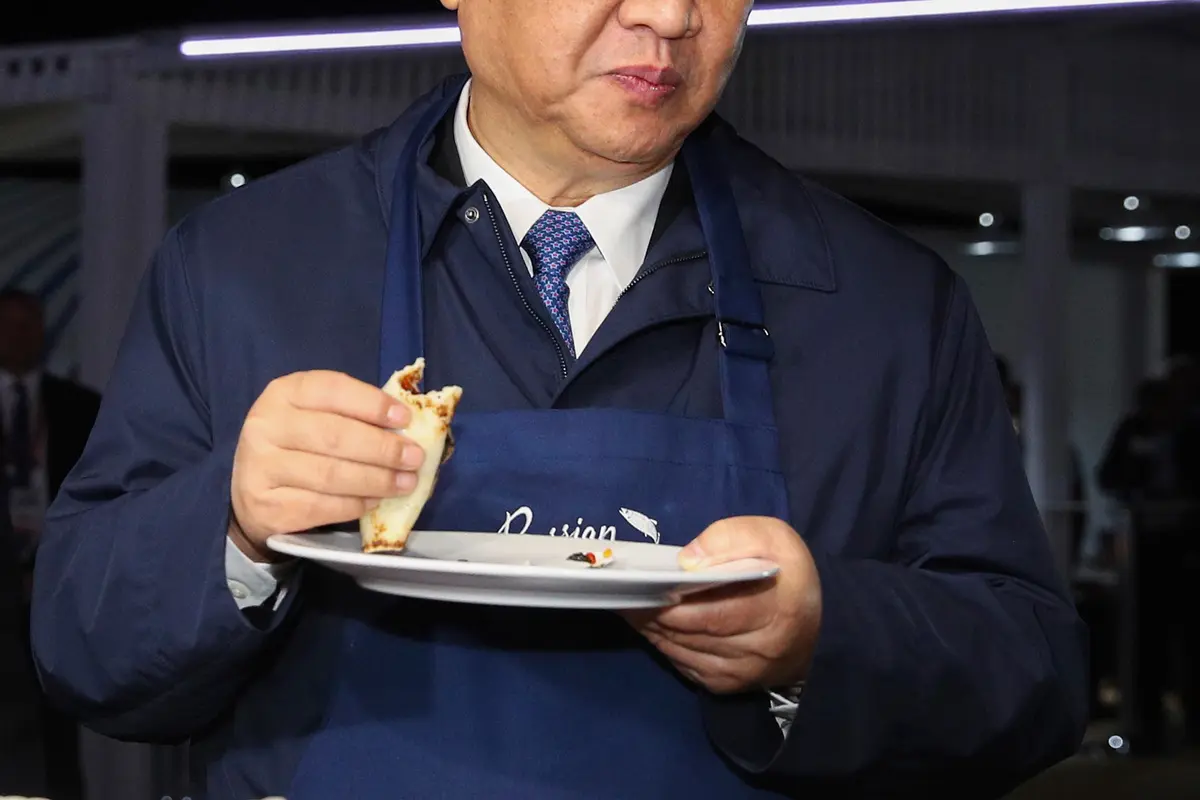 Aksi Putin dan Xi Jinping Saat Bikin Pancake Bersama