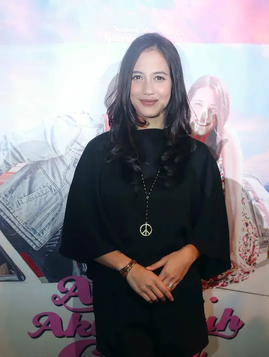 Di mata Pevita Pearce, sosok mantan kekasih Laudya Cynthia Bella tersebut sangat cepat dalam memahami skenario. Pevita mendapat pelajaran dari Chicco yaitu cepat tanggap dan juga disiplin. (Deki Prayoga/Bintang.com)