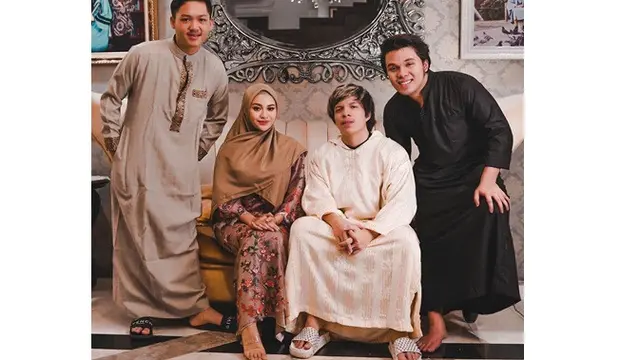 5 Momen Lebaran Aurel Hermansyah, Ditemani Orang Tersayang