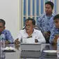 Azhar menjawab munculnya gerakan #savebabi di media sosial yang menyebut Gubernur Sumut, Edy Rahmayadi, memiliki rencana untuk melakukan pemusnahan massal (stamping out) babi.