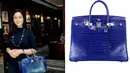 Satu lagi, ada Maia Estianty. Bukan hanya mencapai ratusan juta rupiah, namun tas keluaran Hermes ini harganya sangat mencengangkan, yakni $98,800 atau sekitar 1,323,920,000 IDR. Luar biasa banget kan? (Instagram/fashionselebrit)