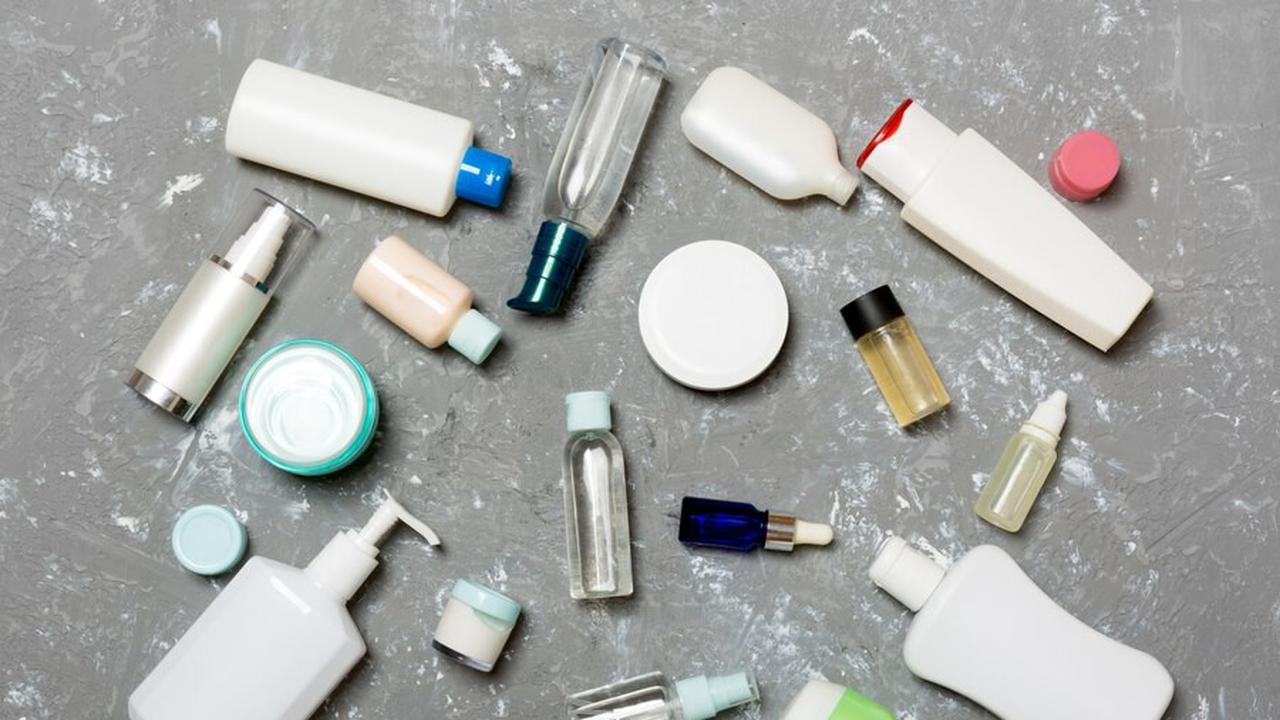 Ilustrasi limbah produk/freepik.com/sosiukin