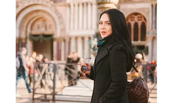 Pamer Baby Bump, Ini 7 Potret Terbaru Anggita Sari