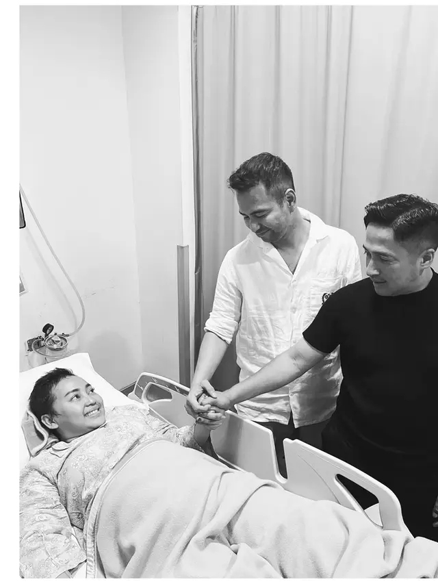 Mpok Alpa Meninggal Dunia, Ini 6 Potret Kegiatan Terakhirnya yang Penuh Haru