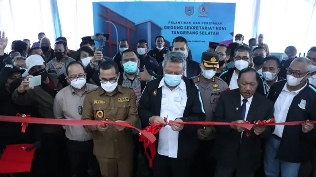 Hamka Handaru usai dilantik Ketua Umum KONI Provinsi Banten, Edi Ariadi di Gedung KONI Tangerang Selatan