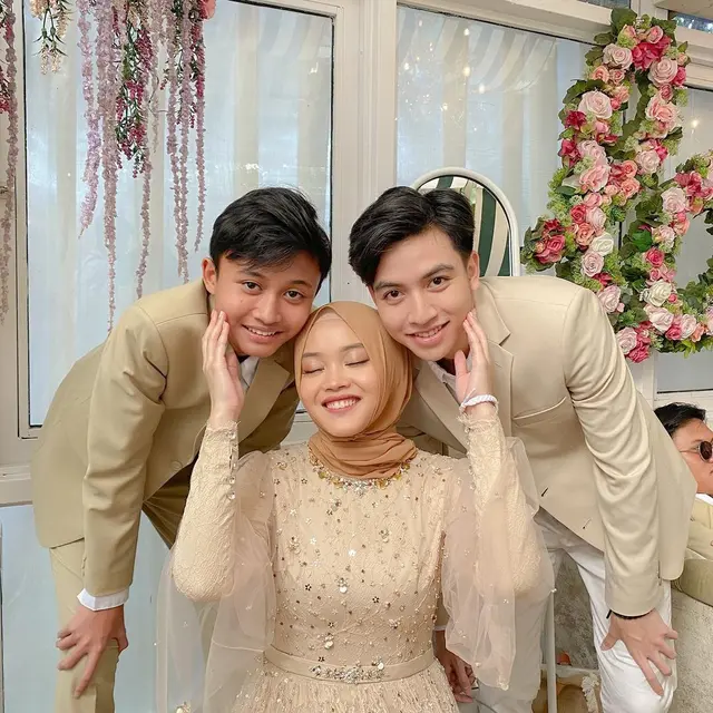 Sudah Direstui, Ini 6 Potret Kedekatan Jeffry Reksa dan Keluarga Putri Delina