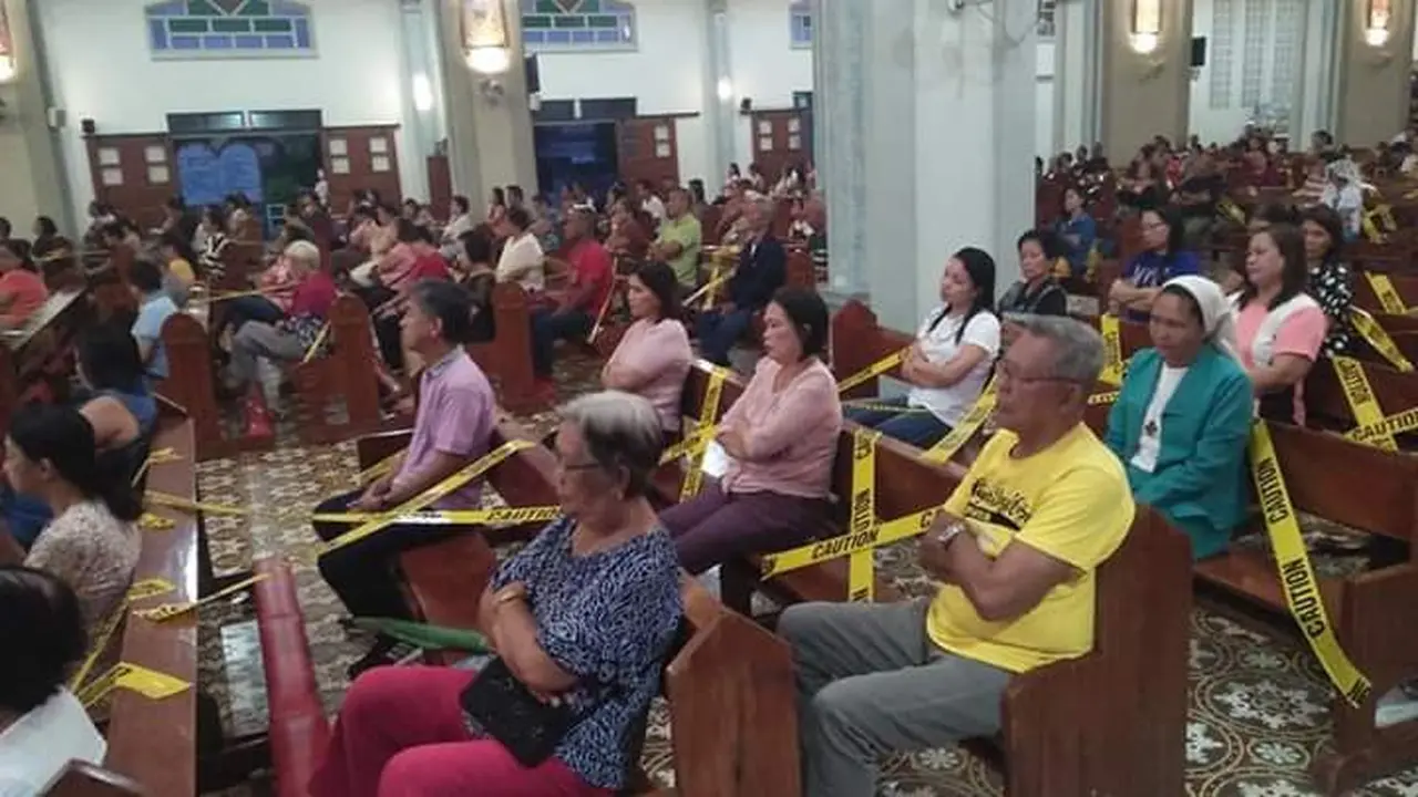 Potret social distancing di berbagai negara