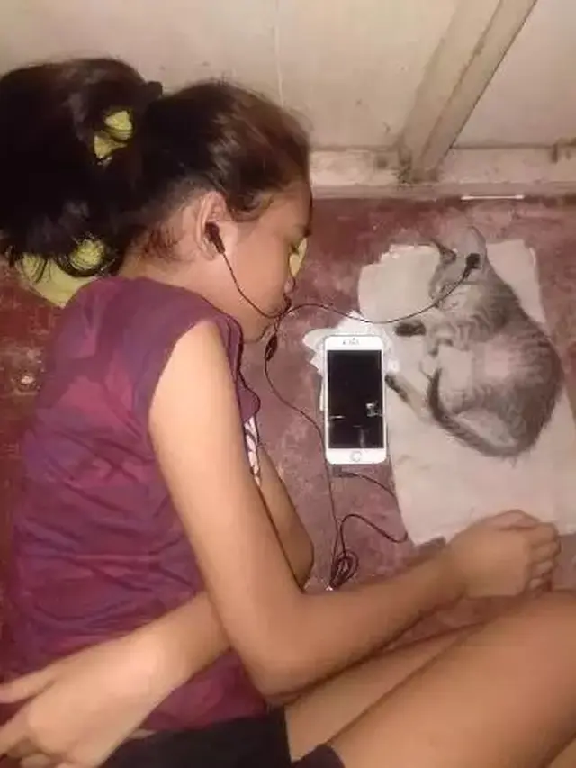 7 Momen Nyeleneh Orang Manjakan Hewan Peliharaan Ini Kocak Banget