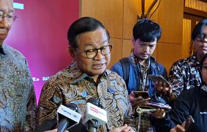 Gubernur DKI Jakarta, Pramono Anung saat ditemui di Hotel Mulia, Senayan, Jakarta, Rabu (10/12/2025). (Foto: Liputan6.com/Arief RH)