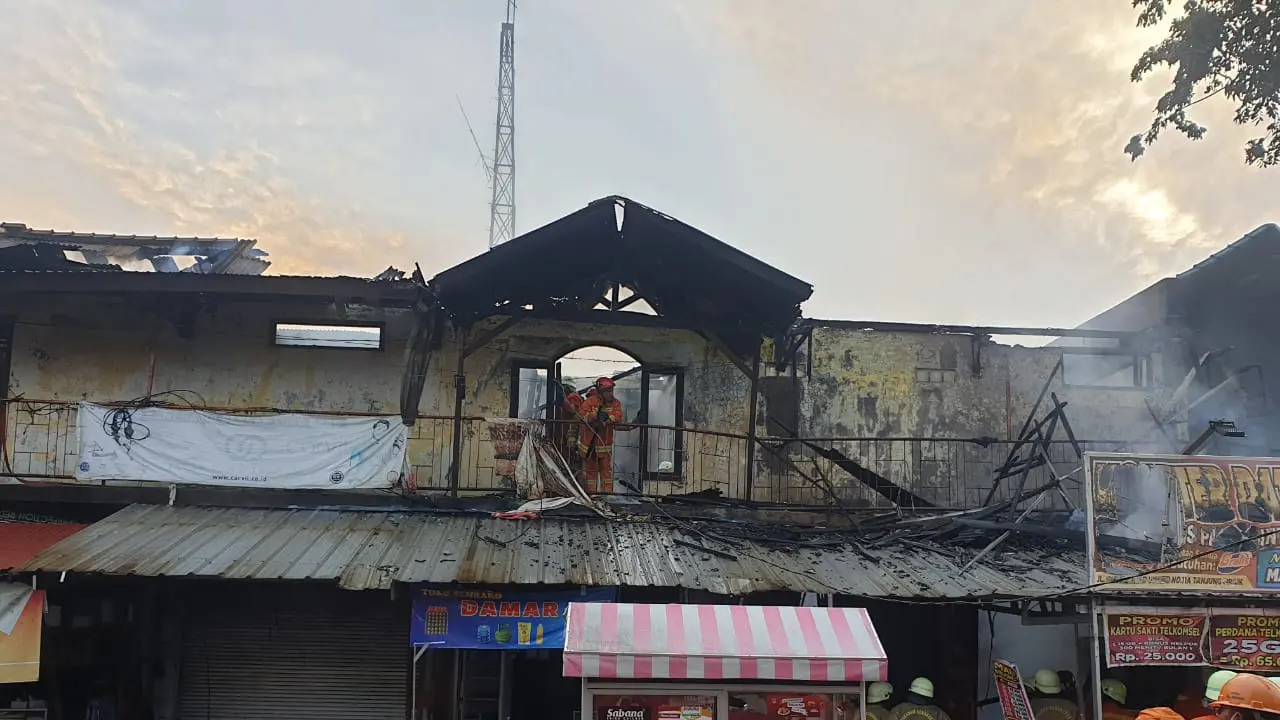 Kebakaran Landa ruku dua lantai di Tanjung Priok. (Istimewa)