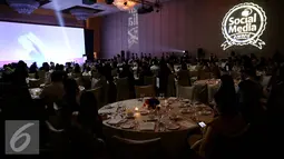 Suasana acara Penganugrahan Social Media dan Digital Marketing Awards 2016 di Hotel Mulia, Jakarta, Selasa malam (19/10). Penganugerahan ini diberikan kepada perusahaan di Indonesia yang sukses menjalankan digital campign. (Liputan6.com/Johan Tallo)