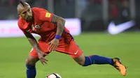 Pemain Chile, Arturo Vidal sejauh ini telah mengoleksi enam gol untuk timnya pada kualifikasi Piala Dunia 2018 zona CONMEBOL. (AFP/Martin Bernetti)