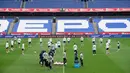Para pemain Spanyol mengambil bagian dalam sesi latihan di La Coruna, Senin (28/3/2022).  Spanyol akan beruji coba melawan Islandia pada pertandingan International Friendly di Stadion Riazor, Rabu 30 Maret 2022 dini hari WIB. (JAVIER SORIANO/AFP)
