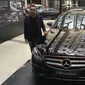 Mercedes-Benz Indonesia merilis New E 200 dan New GLC 200 AMG Line. (Yurike/Liputan6.com)