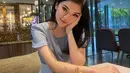Kristia Syanita berhasil membuat hati Sadewa Kussler berbunga-bunga. Kecantikan Kristia memang berhasil bikin warganet terpesona. Tak heran kini Kristia Syanita cukup populer di Instagram. (Liputan6.com/IG/kristiasyanita)