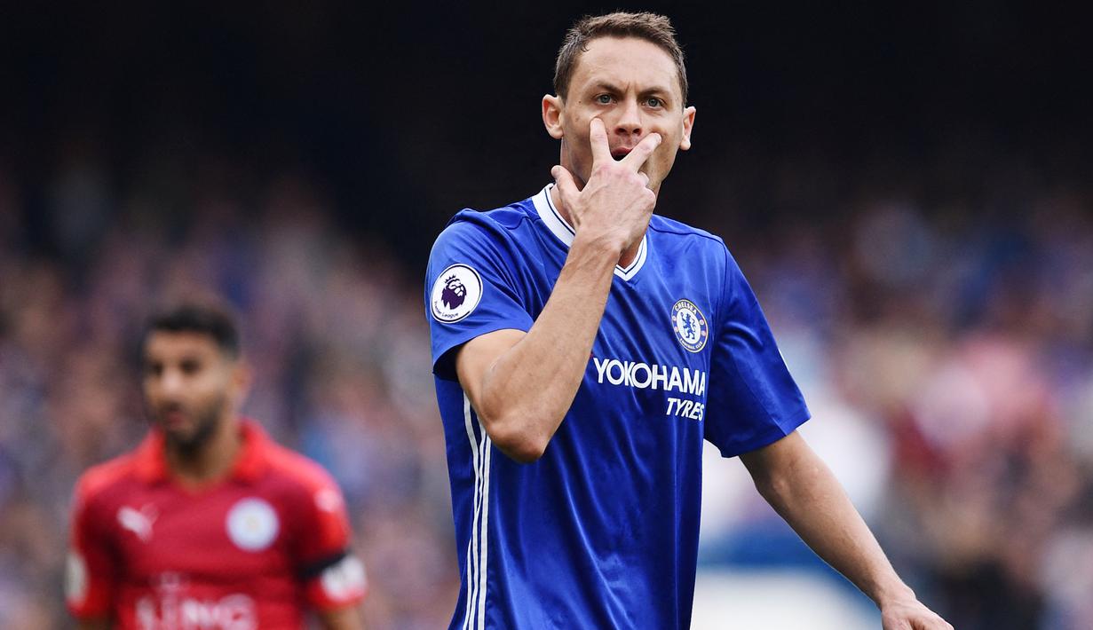 Nemanja Matic - Gelandang Manchester United ini pernah membela Chelsea pada dua periode. Ia sempat berseragam Chelsea pada 2009 sebelum dijual ke Benfica sebagai bagian dari kesepakatan perekrutan David Luiz. (Foto: AFP/Glyn Kirk)