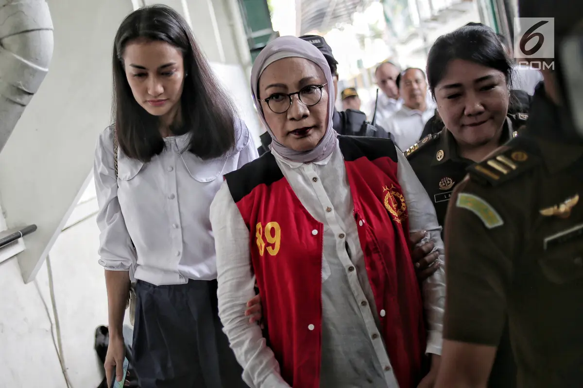 Ratna Sarumpaet