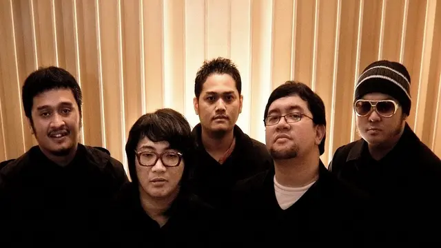 10 Lagu yang Enak Didengarkan Saat Pulang Kerja
