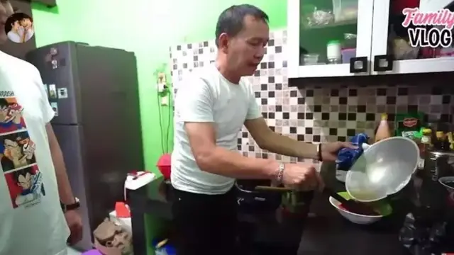 Potret Dapur Ayu Ting Ting, Kental Nuansa Putih dengan Dinding ala Green Screen