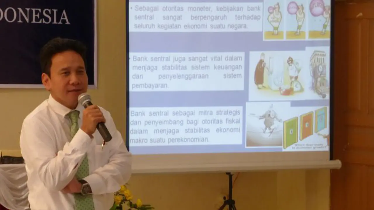 Deputi Gubernur Senior Bank Indonesia, Mirza Adityaswara
