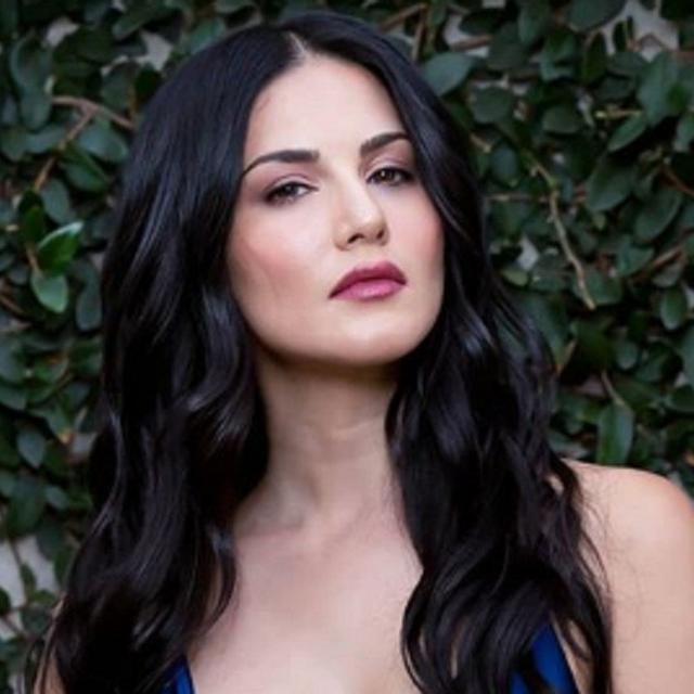 Pensiun Jadi Bintang Porno Begini Kegiatan Sunny Leone Sekarang Showbiz Liputan6 Com Save on each episode with a tv season pass. pensiun jadi bintang porno begini