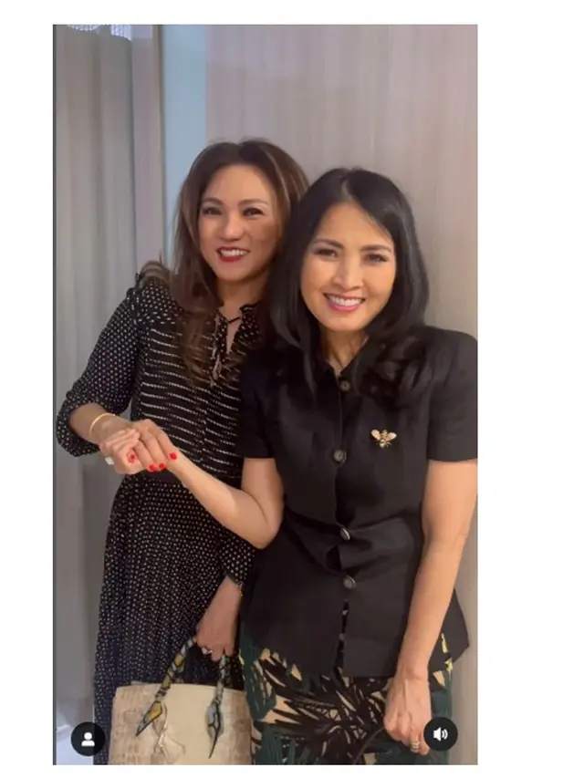 8 Potret Kompak Liliana Tanoesoedibjo dengan Ibu Mertua Jessica Tanoe saat Jenguk Cucu