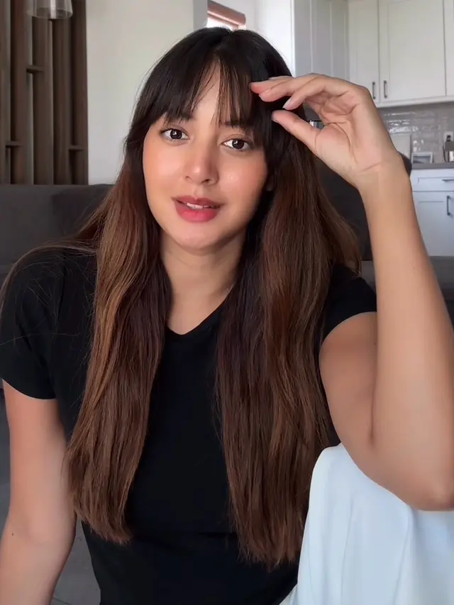 Aurelie Moeremans  salah satu Artis Saat Speak Up Keadaan Indonesia. [@aurelie]