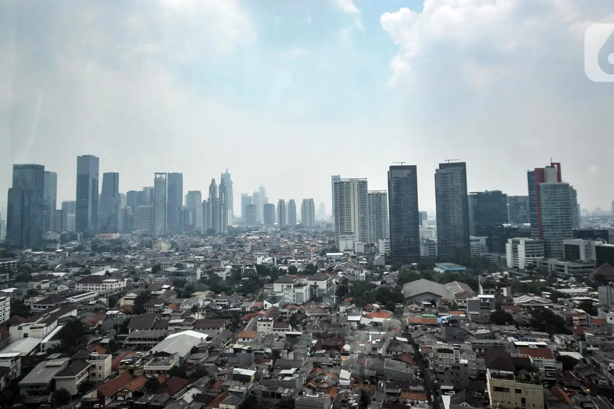 FOTO: Bank Dunia Turunkan Proyeksi Pertumbuhan Ekonomi Indonesia
