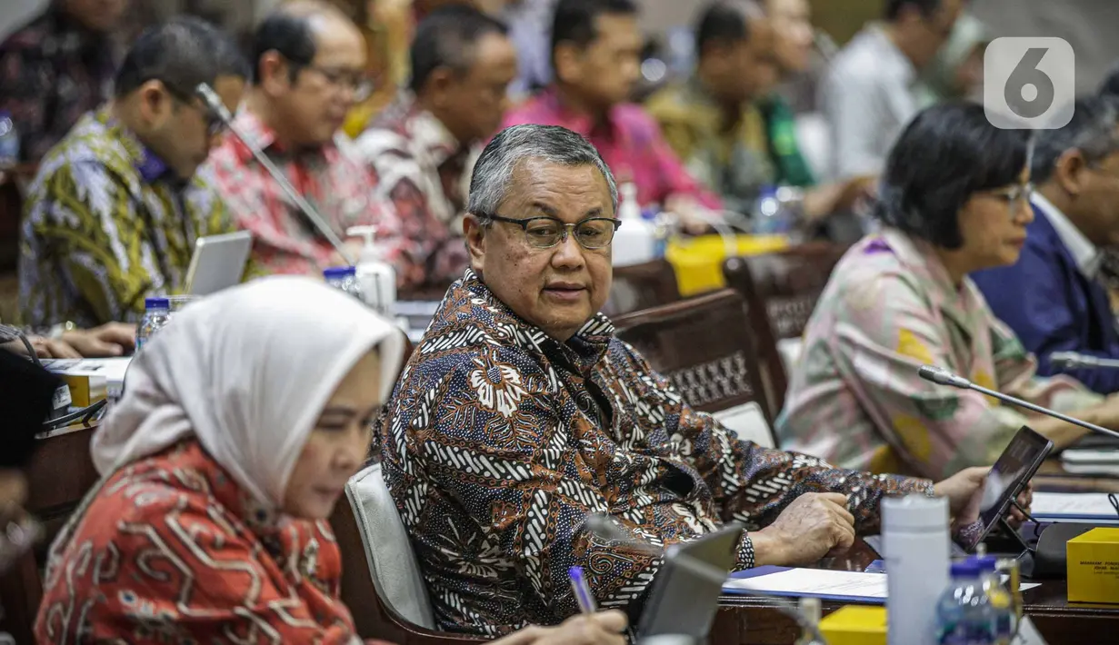 Selain itu, rapat juga menyepakati hasil panja penerimaan negara. (Liputan6.com/Faizal Fanani)