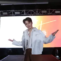 Krist Perawat gelar konser di Jakarta. (Foto: Daniel Kampua/Fimela)