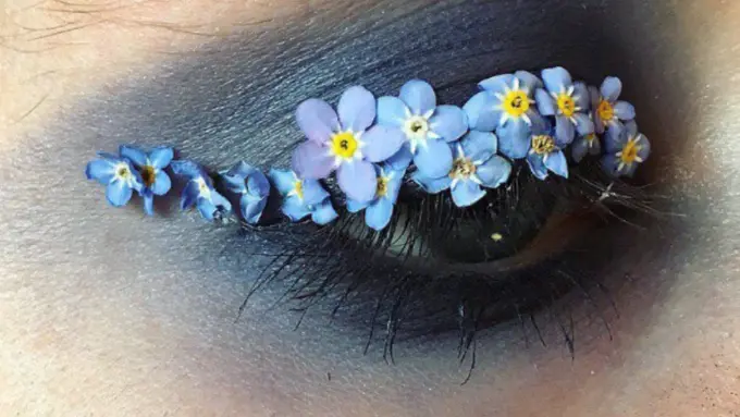 Riasan Mata Ini Bikin Kamu Nggak Tega Kucek Mata