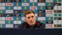 Manchester City Kalahkan Manchester United untuk Transfer Gelandang Timnas Inggris Ini?