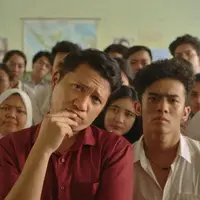 Guru-Guru Gokil sudah tayang di Netflix mulai 17 Agustus 2020. (FOTO: BASE Entertainment)