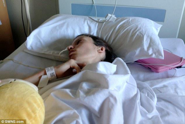 Griling dirawat di rumah sakit selama 5 bulan untuk mengatasi sakitnya | Photo: Copyright dailymail.co.uk