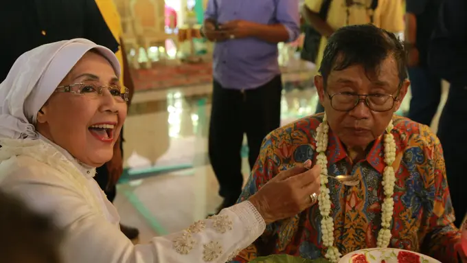 Nani Wijaya dan Ajip Rosidi