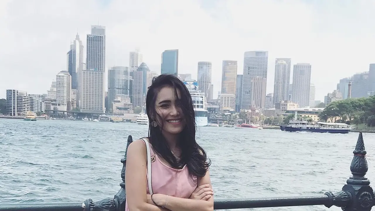 [Bintang] Ayu Ting Ting