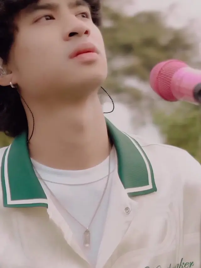 Devano Danendra dengan tampilan baru (Instagram/iamdevano)