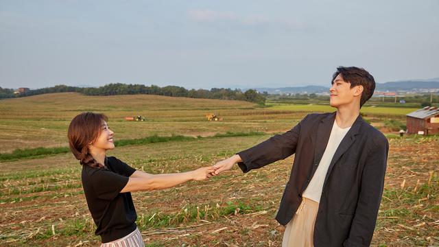 Lee Dong Ha dan Sojin Girl's Day. (Foto via Soompi)