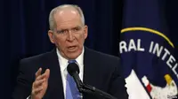 Kepala badan intelijen Amerika (CIA), John Brennan memberikan keterangan kepada media (Reuters)