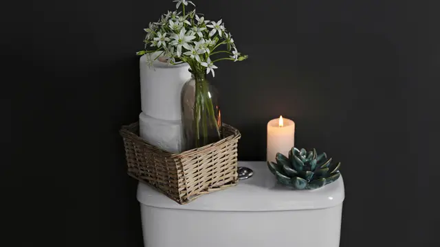 Pengharum Toilet.