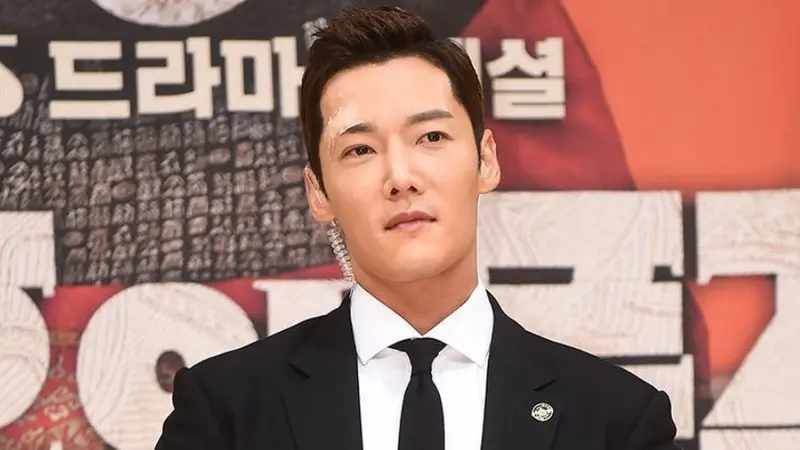 Choi Jin Hyuk