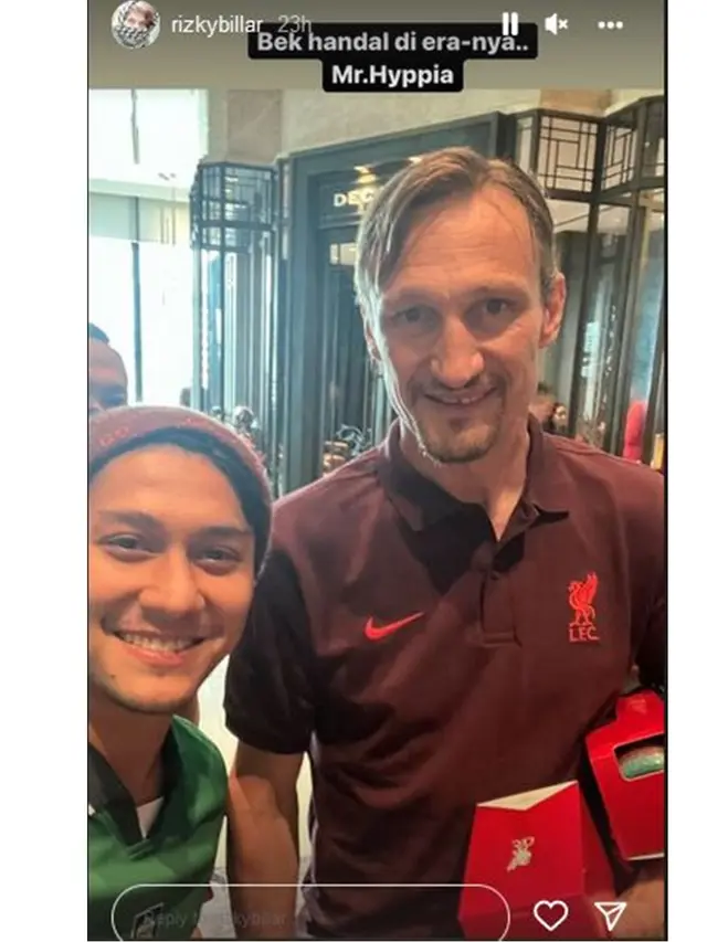 6 Potret Keseruan Rizky Billar Nonton Pertandingan Liverpool vs MU di Thailand