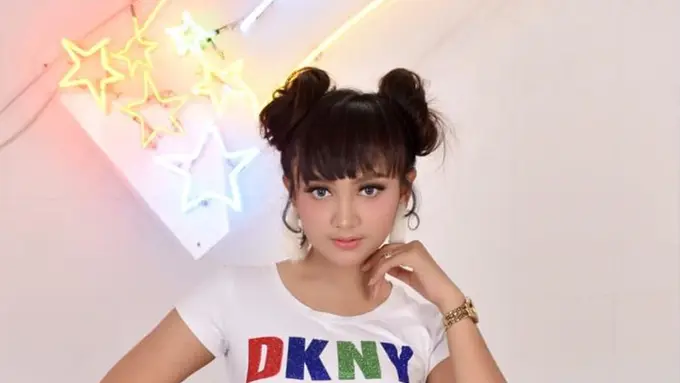 Gaya Jihan Audy dengan Rambut Berponi, Terlihat Imut