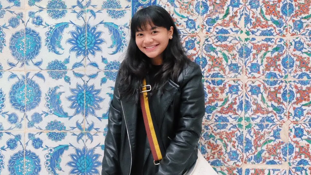 [Bintang] Amel Carla