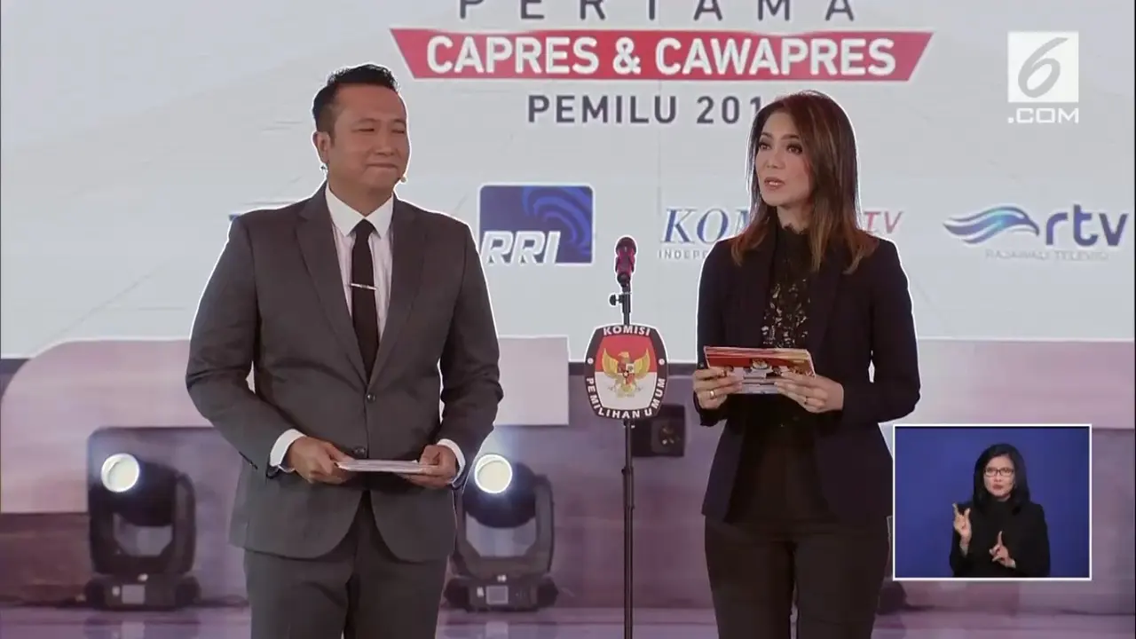 Moderator debat perdana capres cawapres 2019, Imam Priyono dan Ira Koesno.