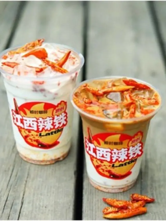 Viral Es Kopi Susu Ini Punya Topping Cabai Rawit, Tertarik Mencoba?