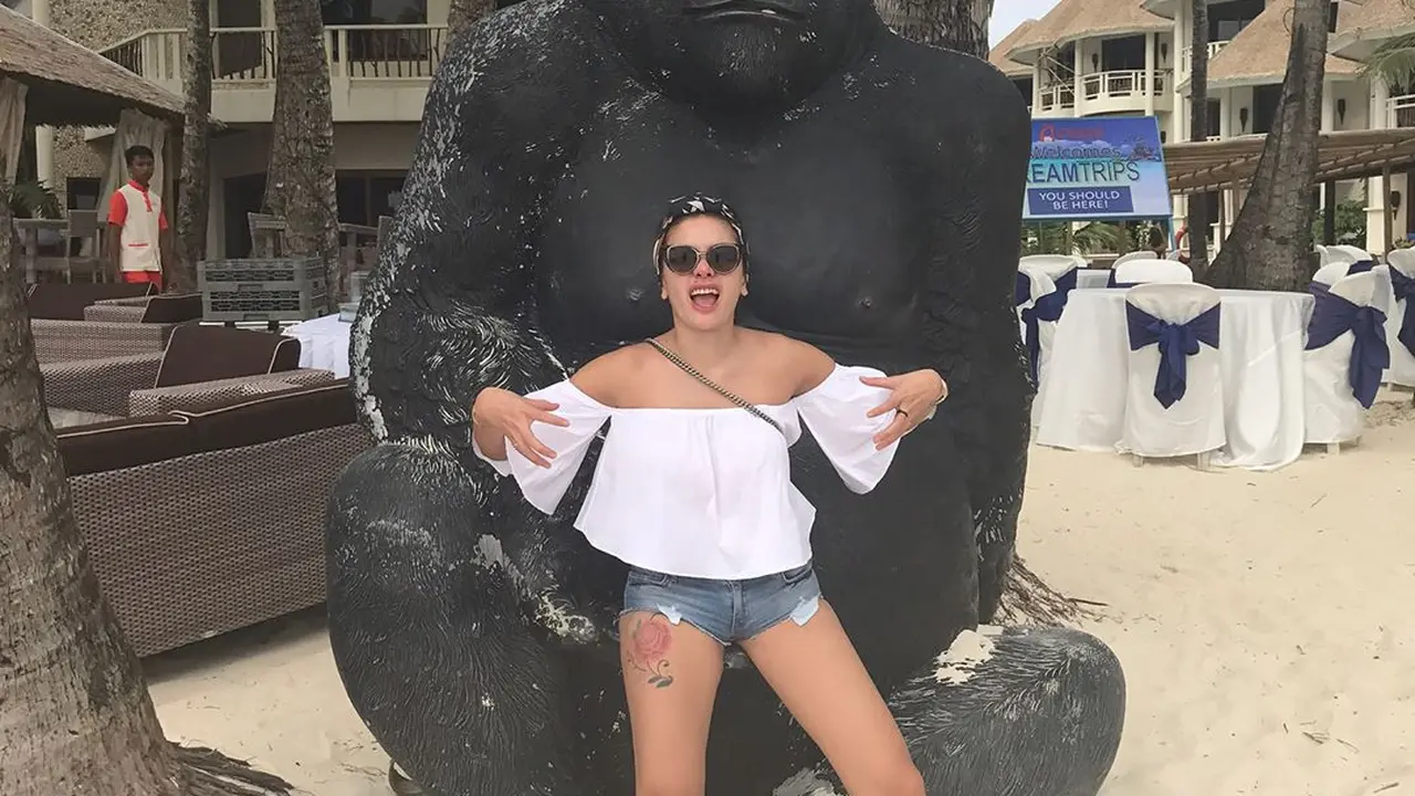 [Bintang] Nikita Mirzani