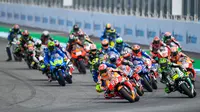Marc Marquez memimpin lap MotoGP saat bertanding di Chang International Circuit pada 2018. (Shutterstock/mooinblack)