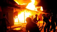 Kebakaran Lahap 8 Rumah di Kebayoran Baru
